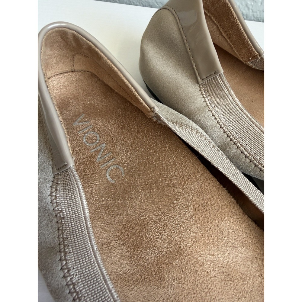 Vionic Neva Women's US 9 Taupe Suede Patent Cap Toe Buckle Ballet Flats - Picture 5 of 11